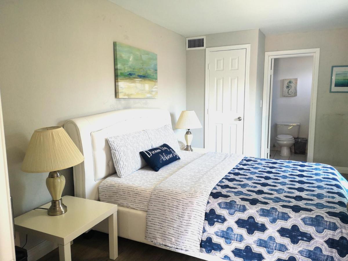 Pasadena Suite With Private Entrance Exterior photo